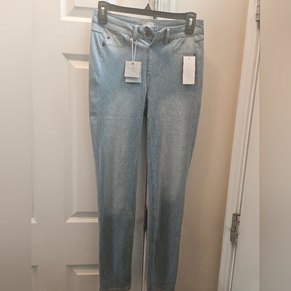Cupio light wash Jean Material leggings size small